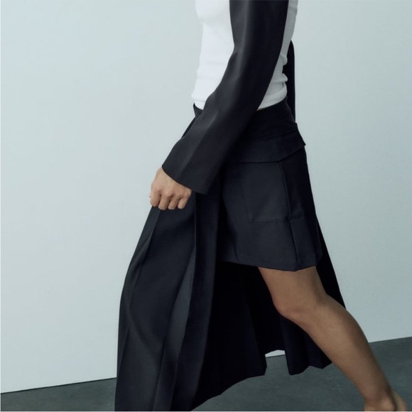 NWT ZARA ASYMMETRICAL PLEATED SKIRT DARK NAVY - Picture 4 of 6